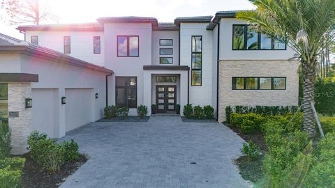 Tiny photo for 15820 Pendio Drive, Montverde, FL 34756 (MLS # O6372865)