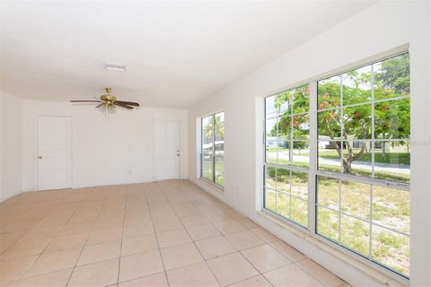 A home in FORT PIERCE