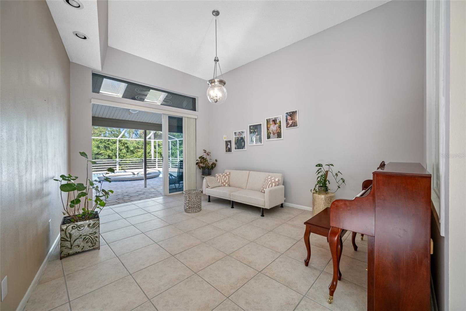 ESTATES AT COBBS LANDING THE PH II - Residential