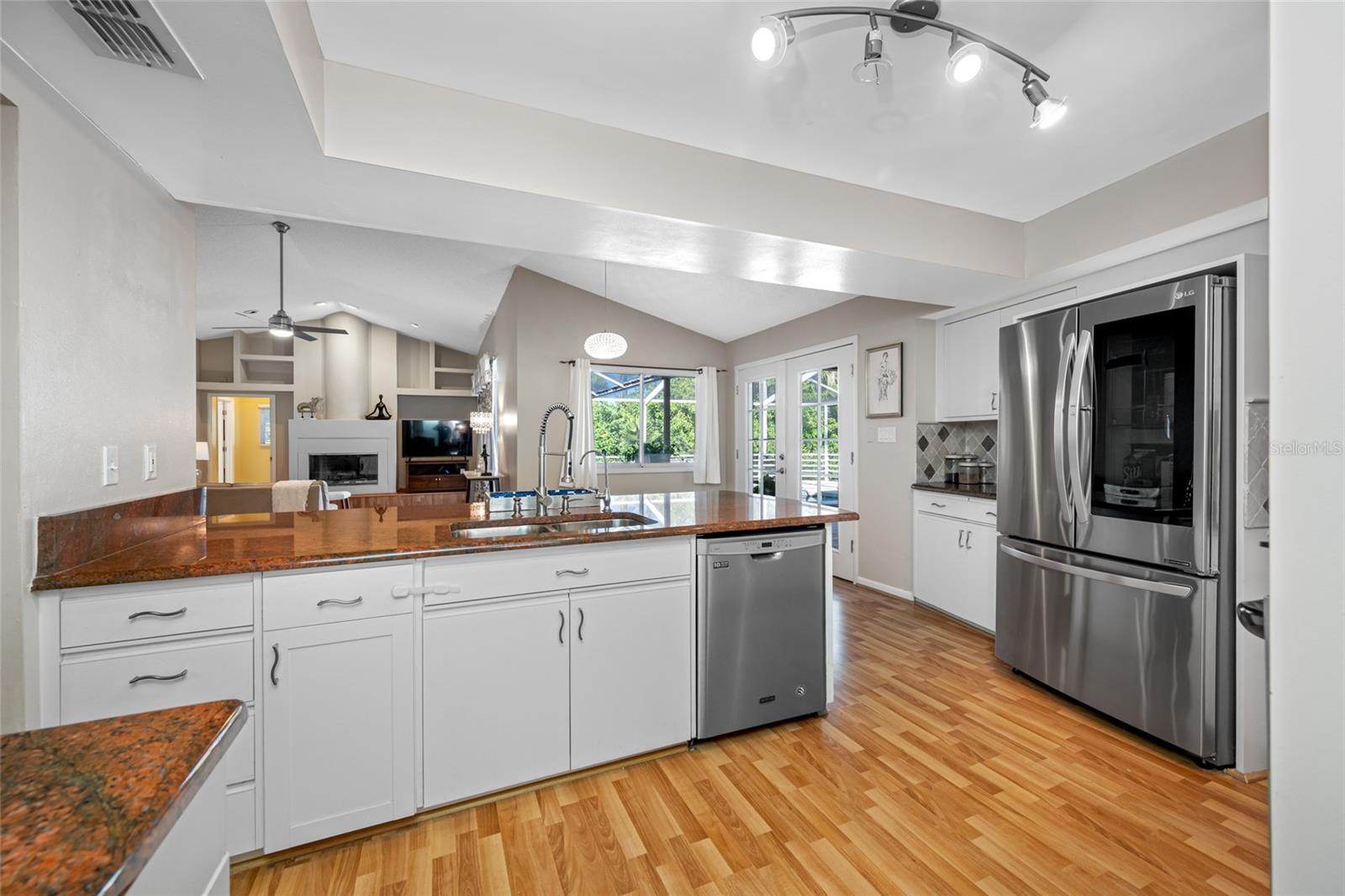 ESTATES AT COBBS LANDING THE PH II - Residential