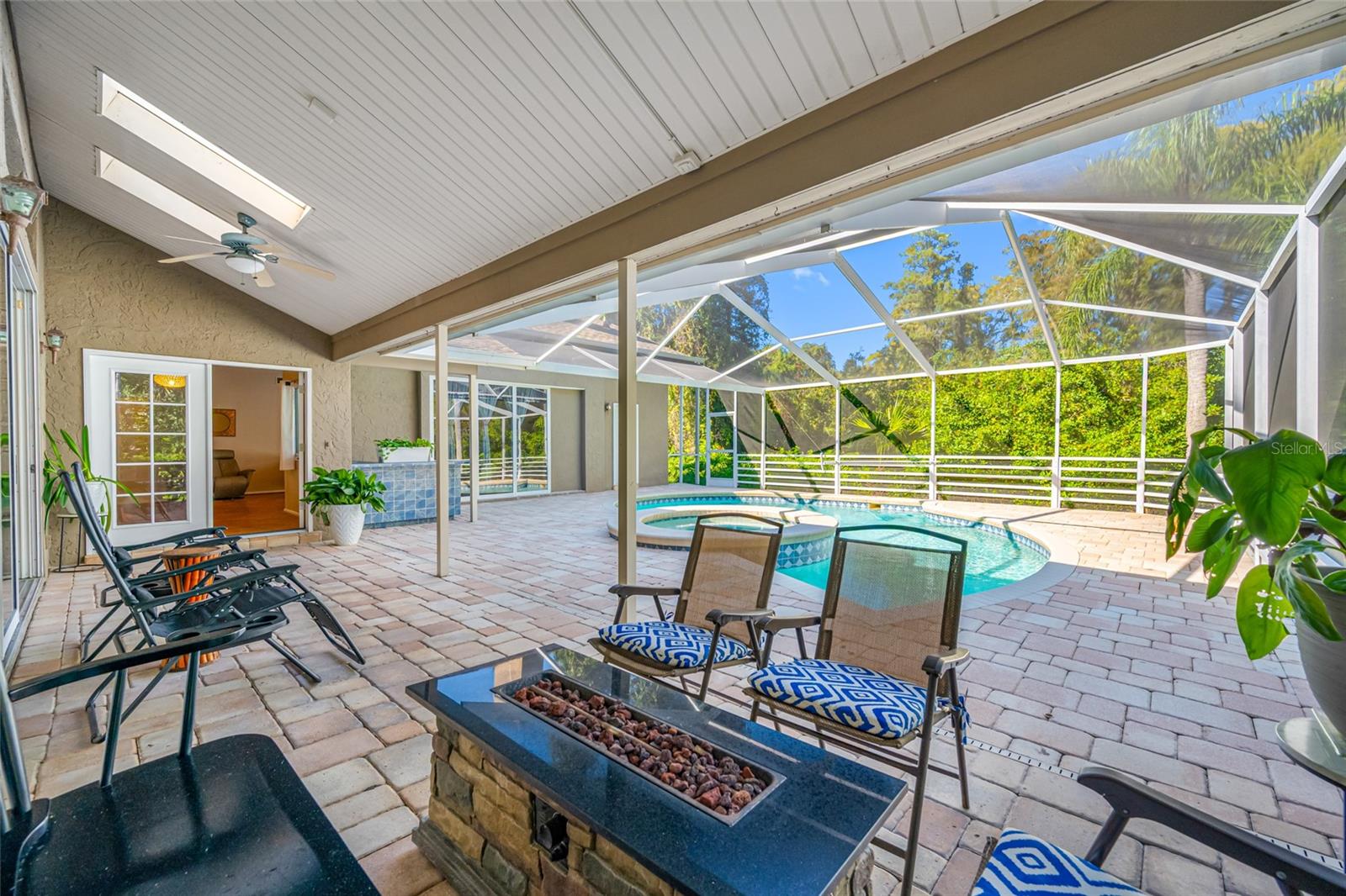 ESTATES AT COBBS LANDING THE PH II - Residential