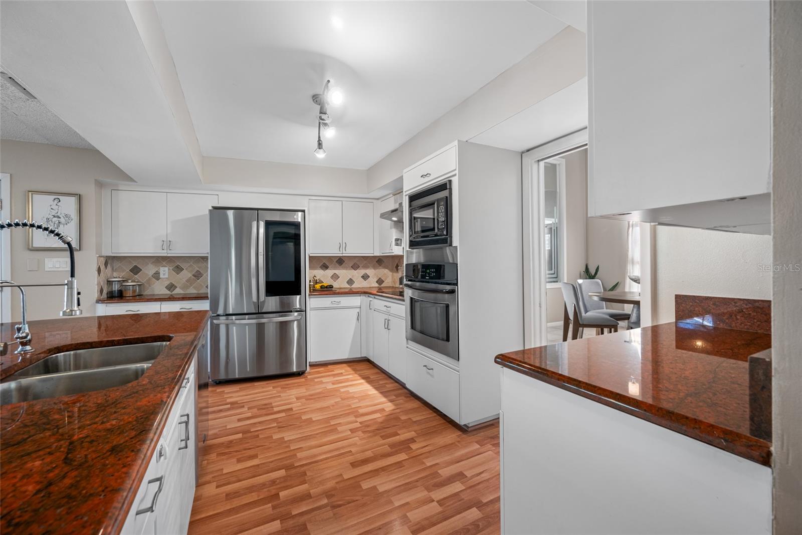 ESTATES AT COBBS LANDING THE PH II - Residential