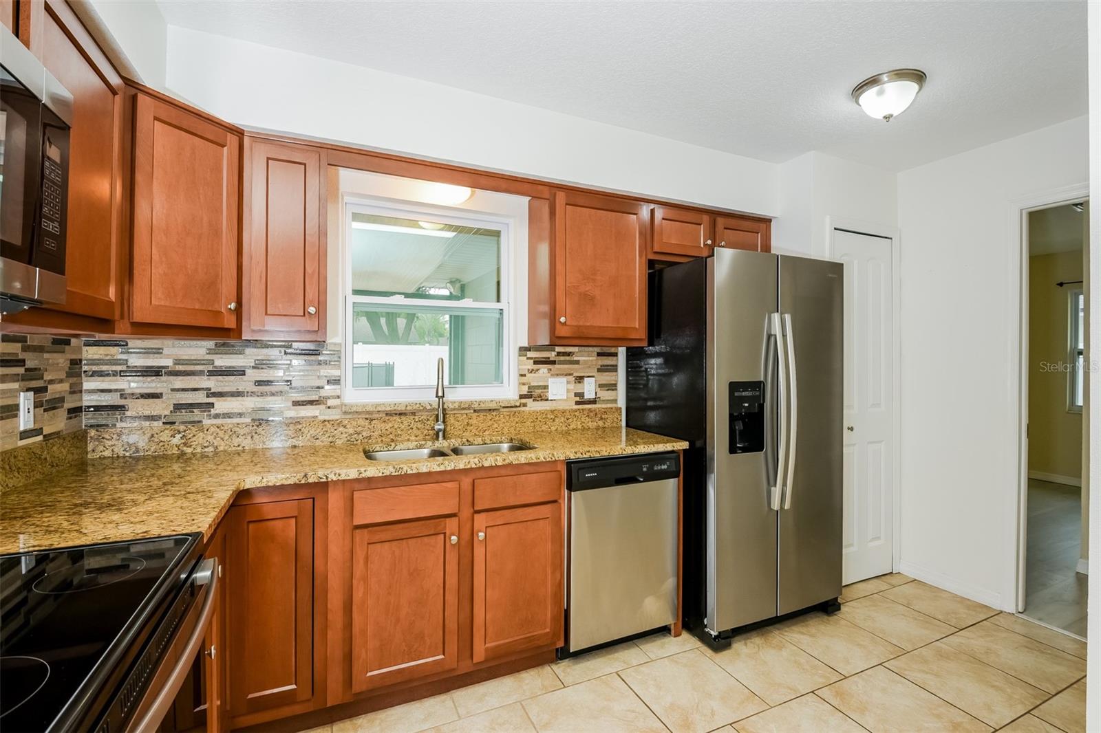 HOWELL BRANCH WOODS - Residential