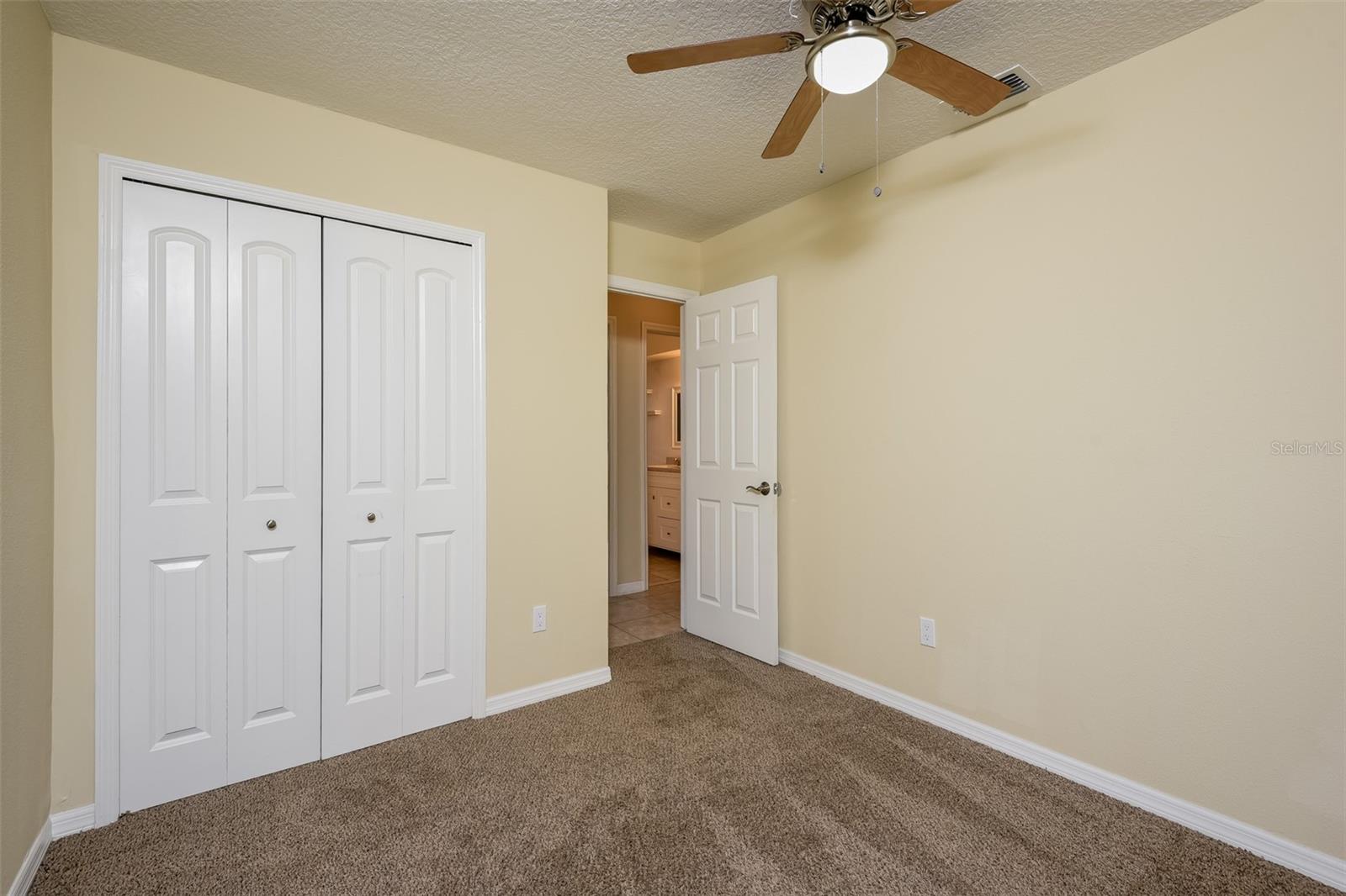 HOWELL BRANCH WOODS - Residential