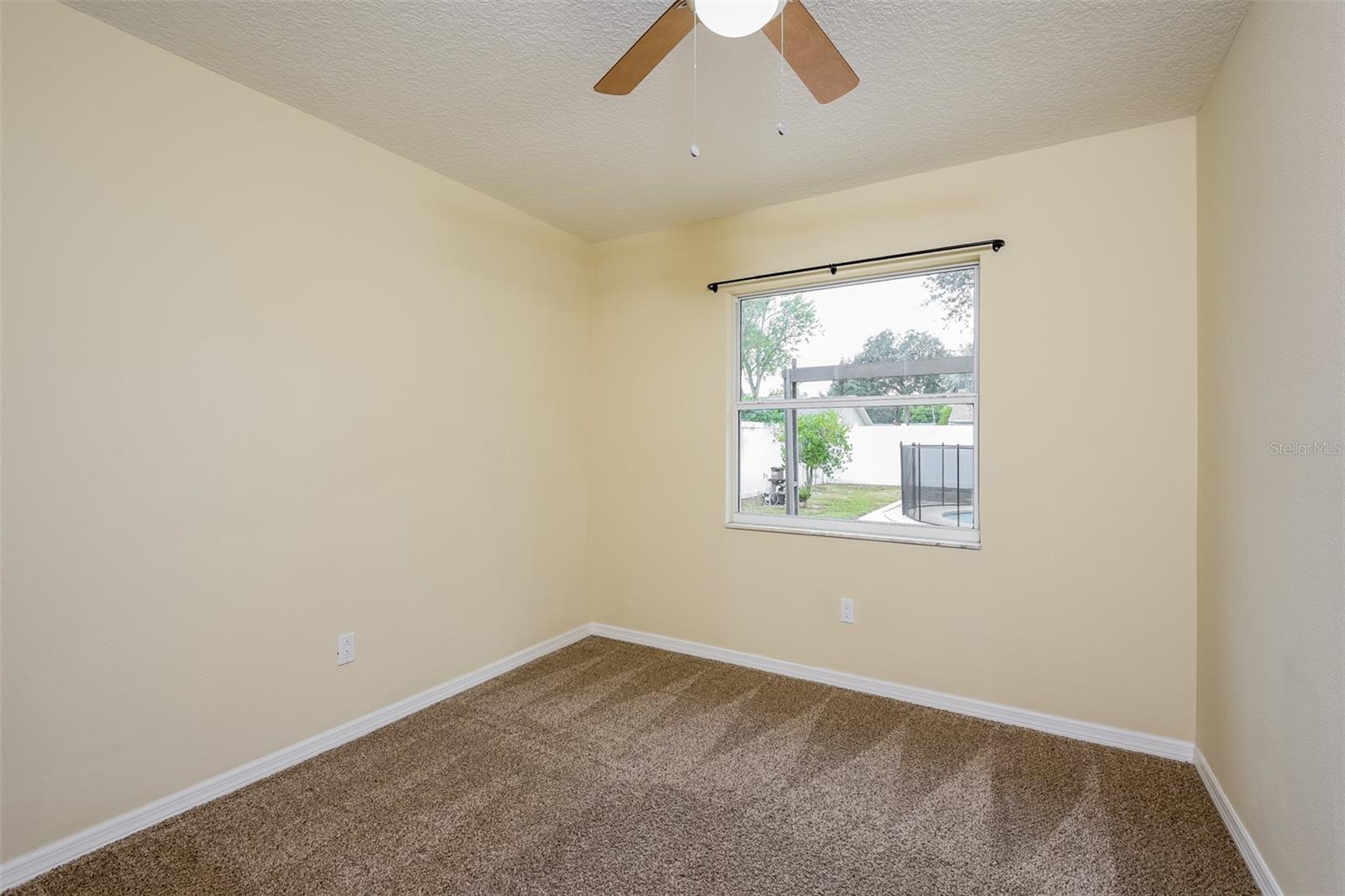 HOWELL BRANCH WOODS - Residential