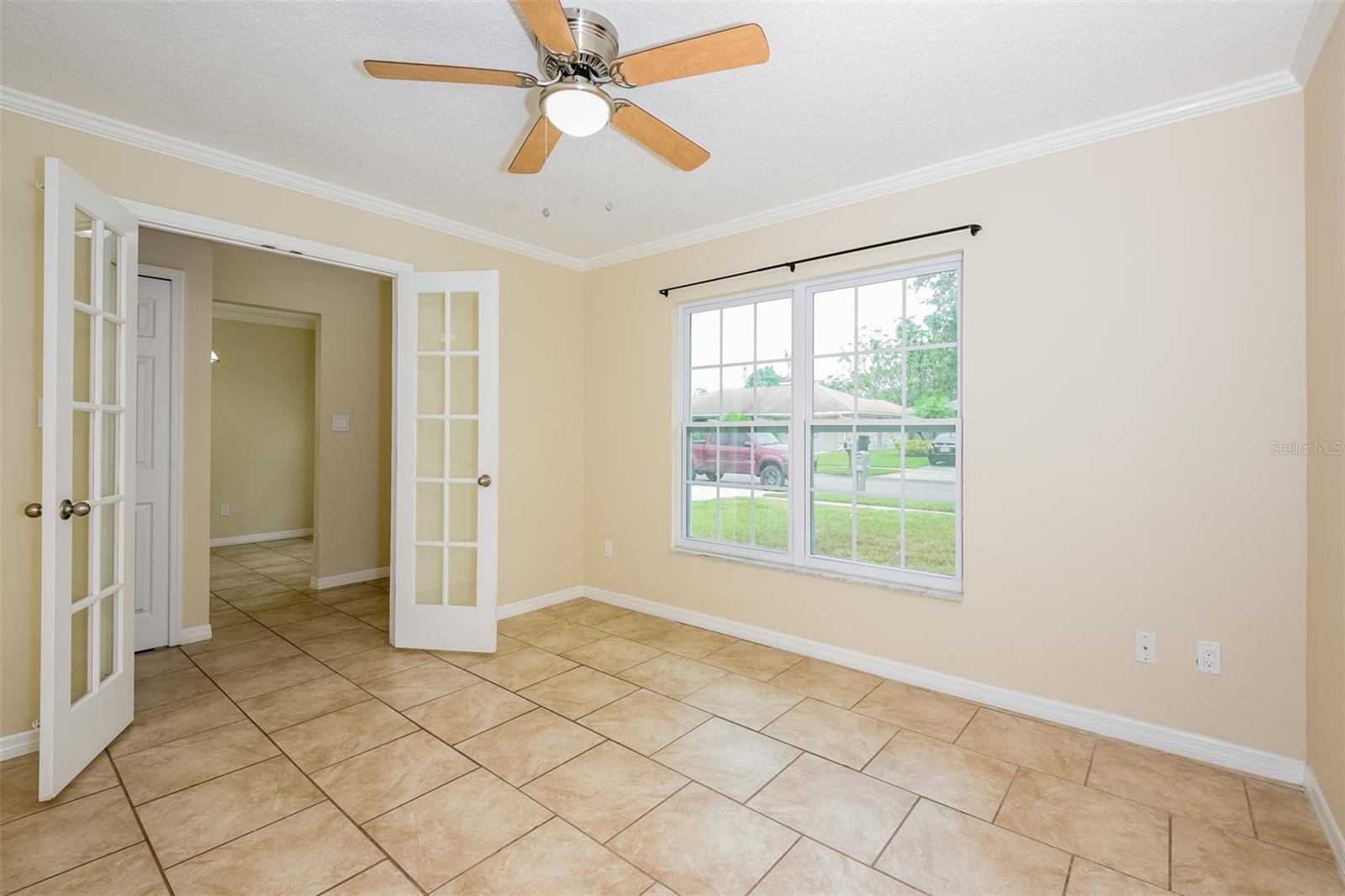 HOWELL BRANCH WOODS - Residential