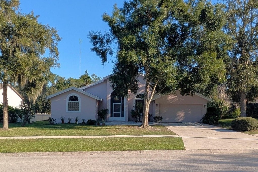 Photo of 10120 Sedgebrook Drive, Riverview, FL 33569 (MLS # TB8560678)