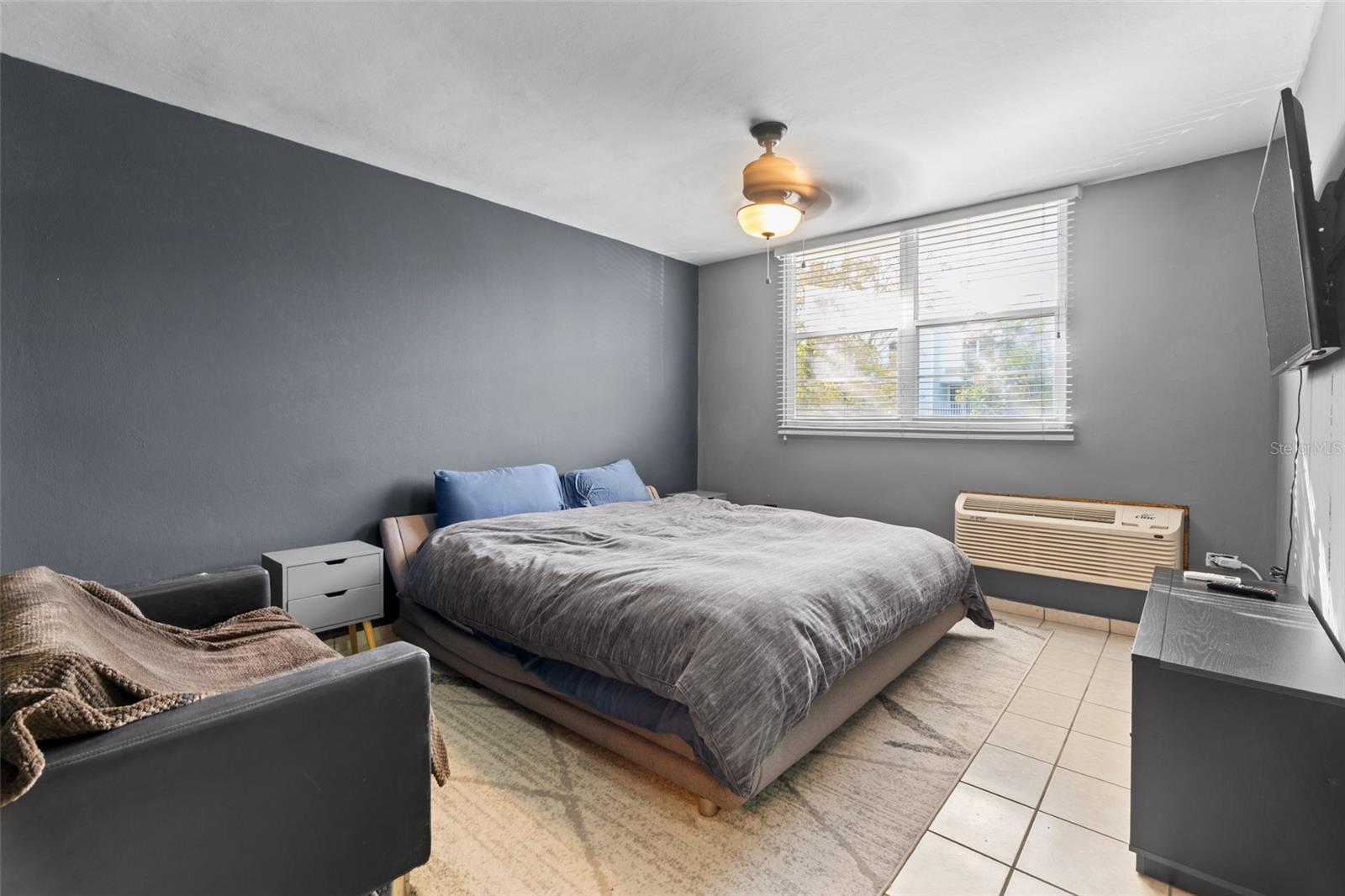 THE RESIDENCES AT PARQUE ESCORIAL - Residential