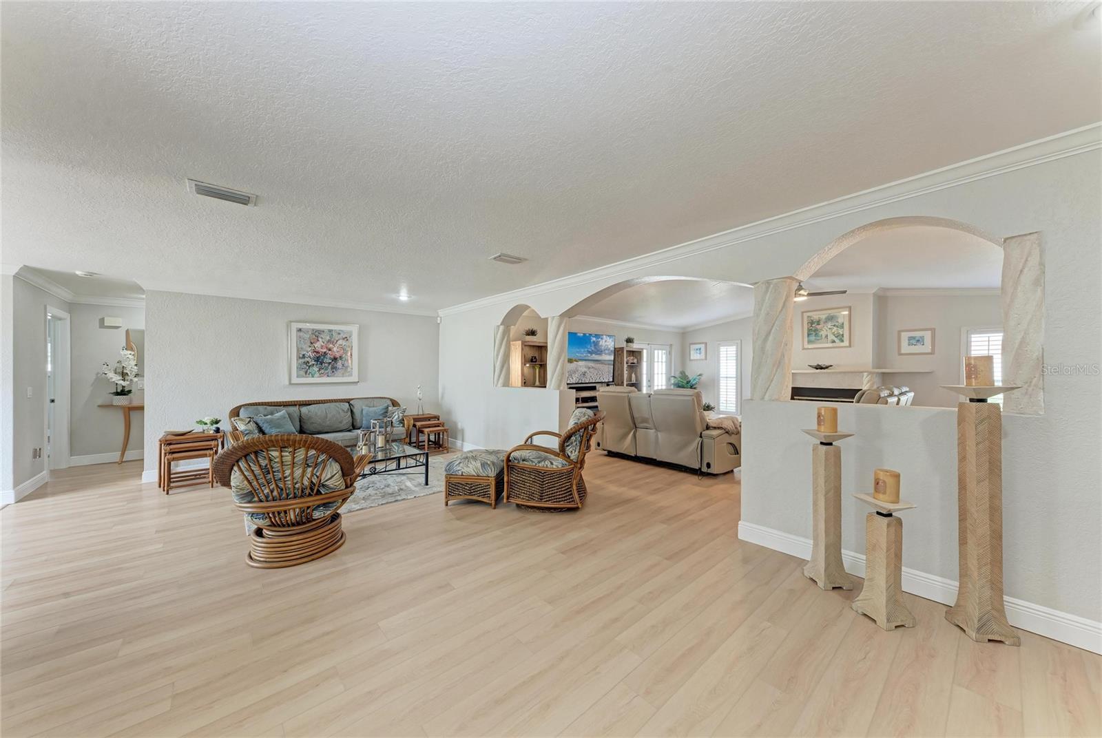 HARBOR BLUFFS - Residential