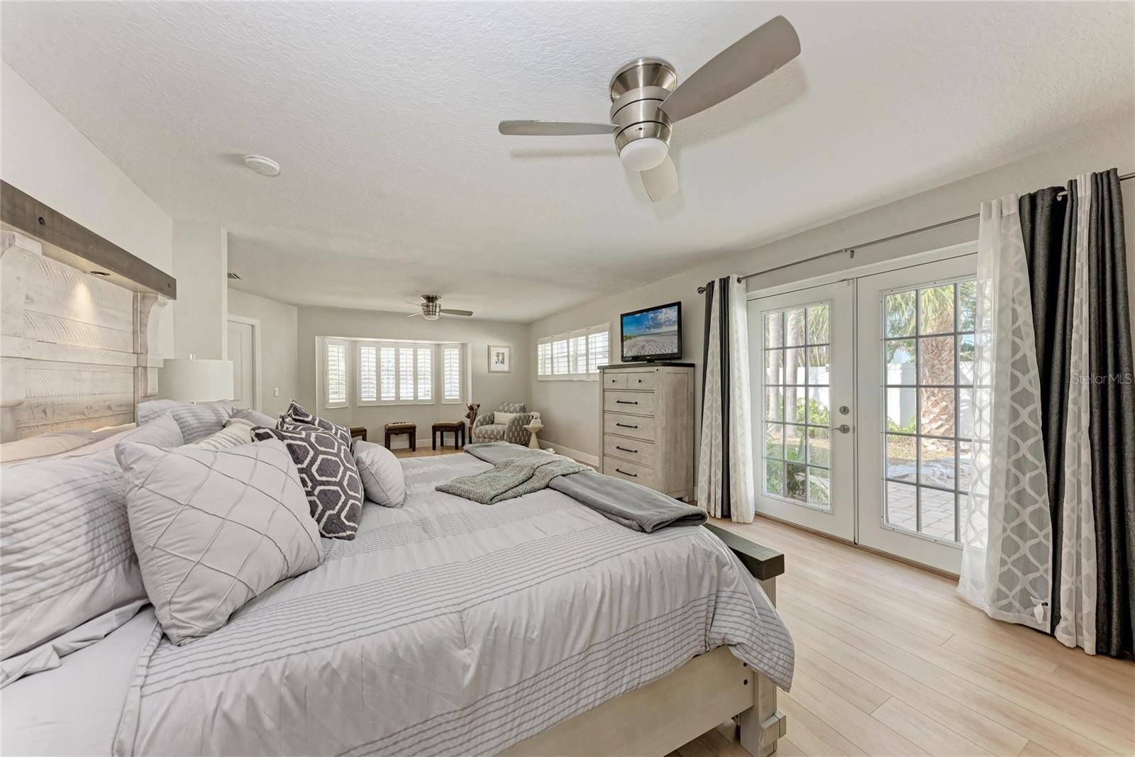 HARBOR BLUFFS - Residential