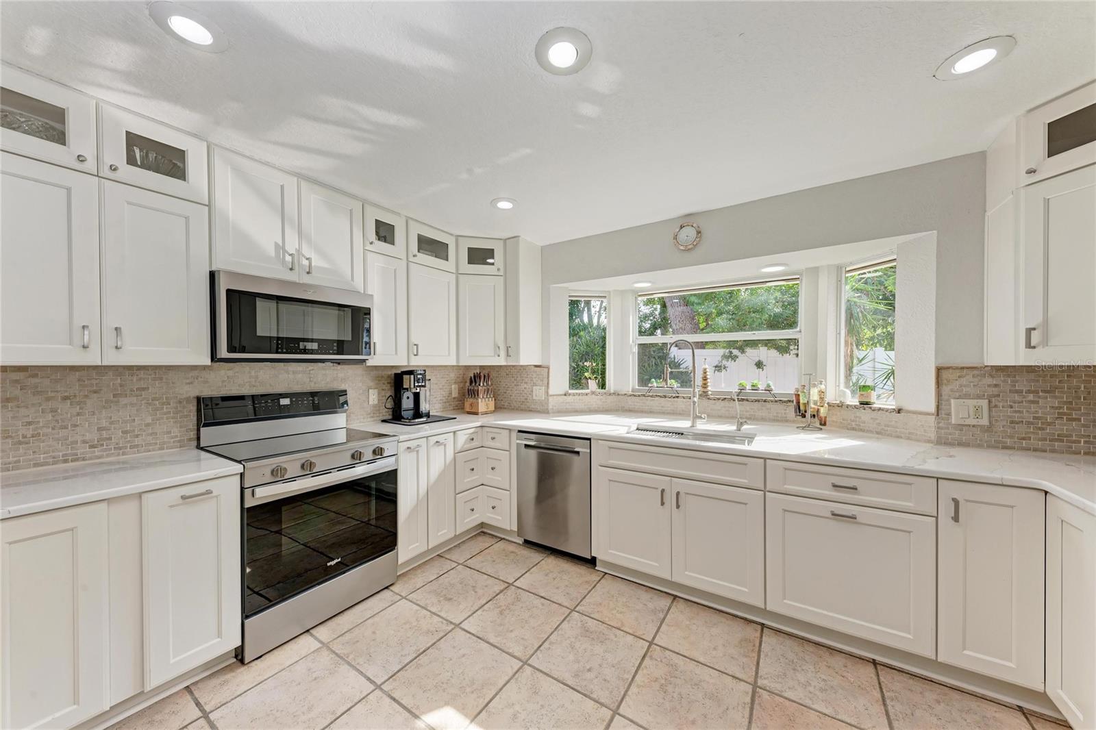 HARBOR BLUFFS - Residential