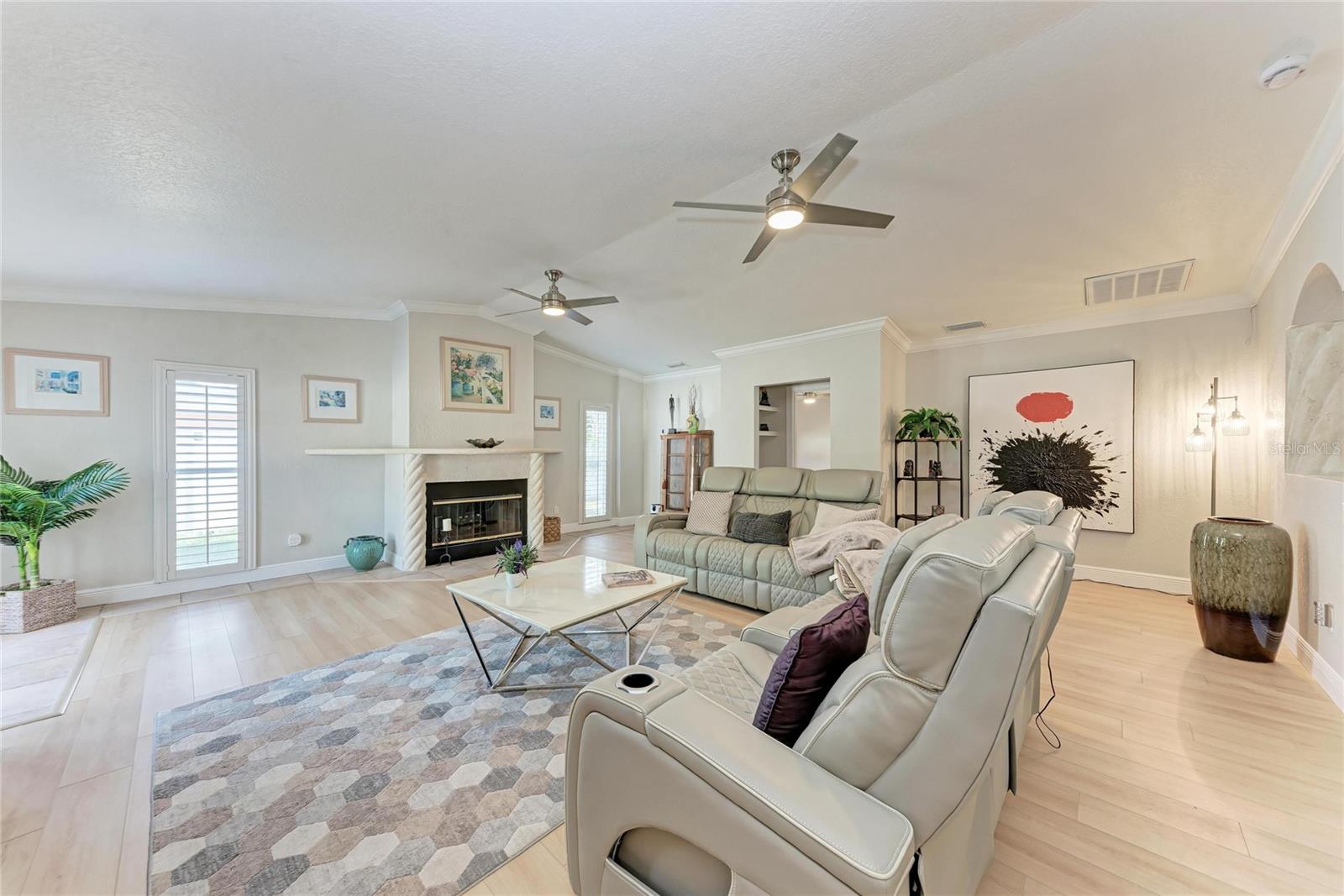 HARBOR BLUFFS - Residential