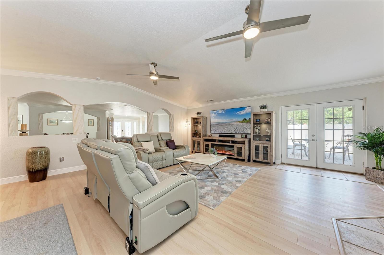 HARBOR BLUFFS - Residential