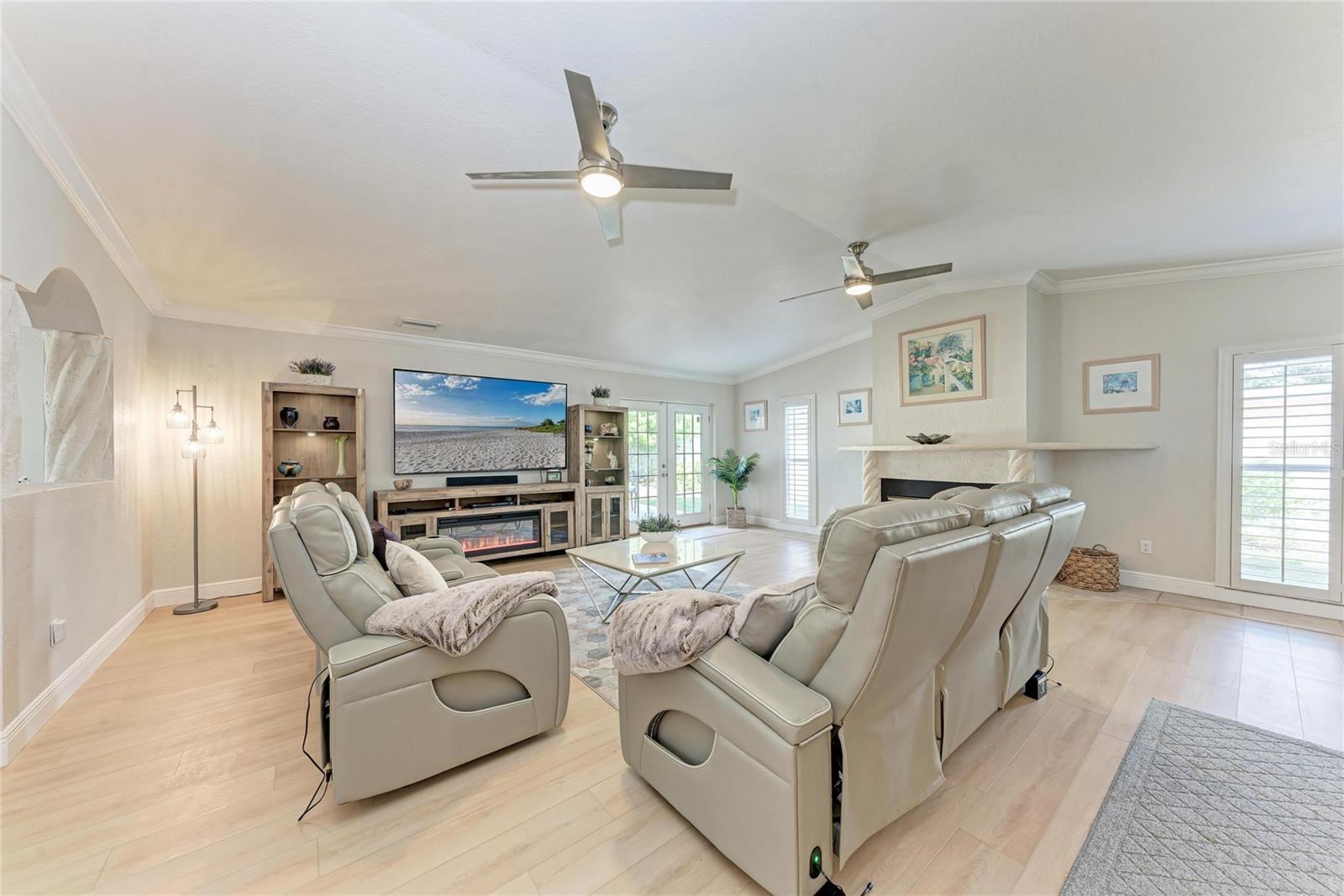 HARBOR BLUFFS - Residential