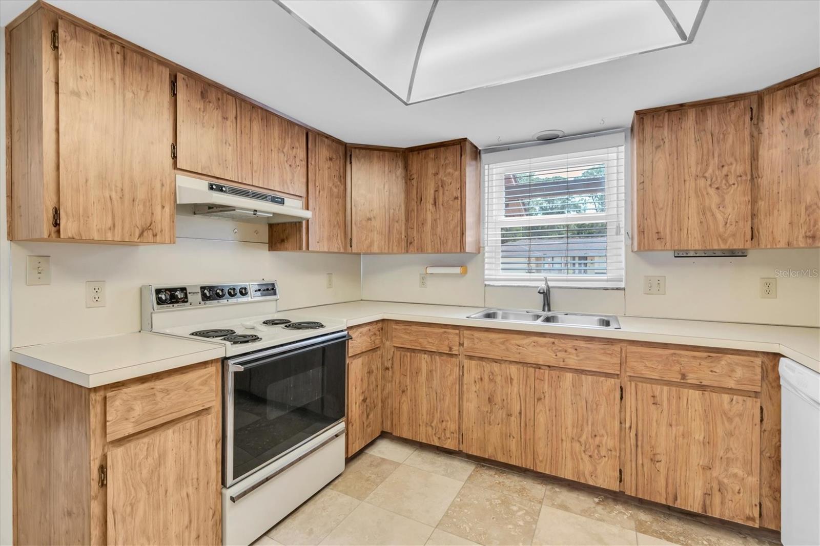 TARPON WOODS 4TH ADD - Residential