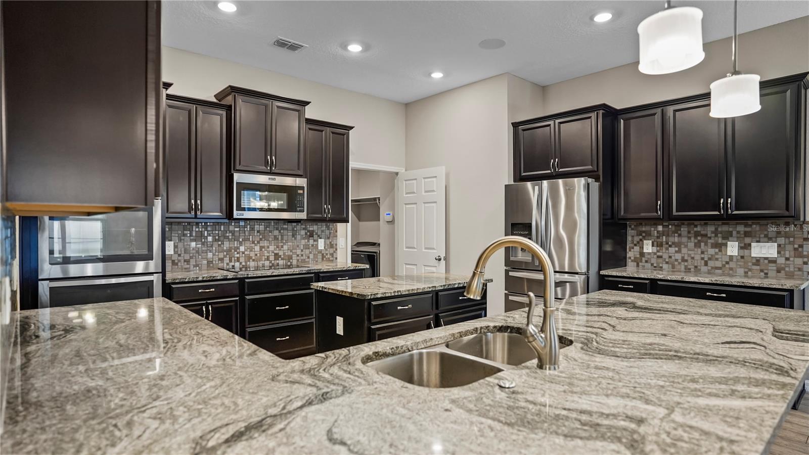 HILLSIDE/WEKIVA - Residential