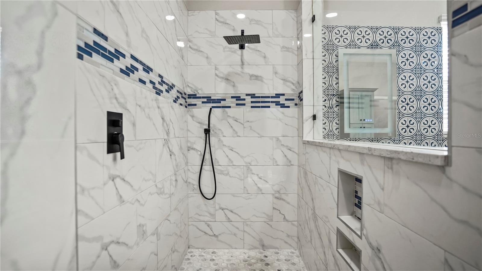 HILLSIDE/WEKIVA - Residential