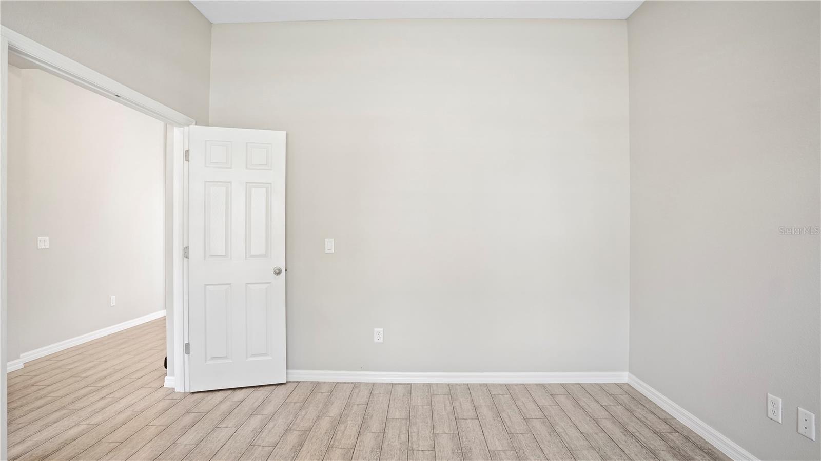 HILLSIDE/WEKIVA - Residential