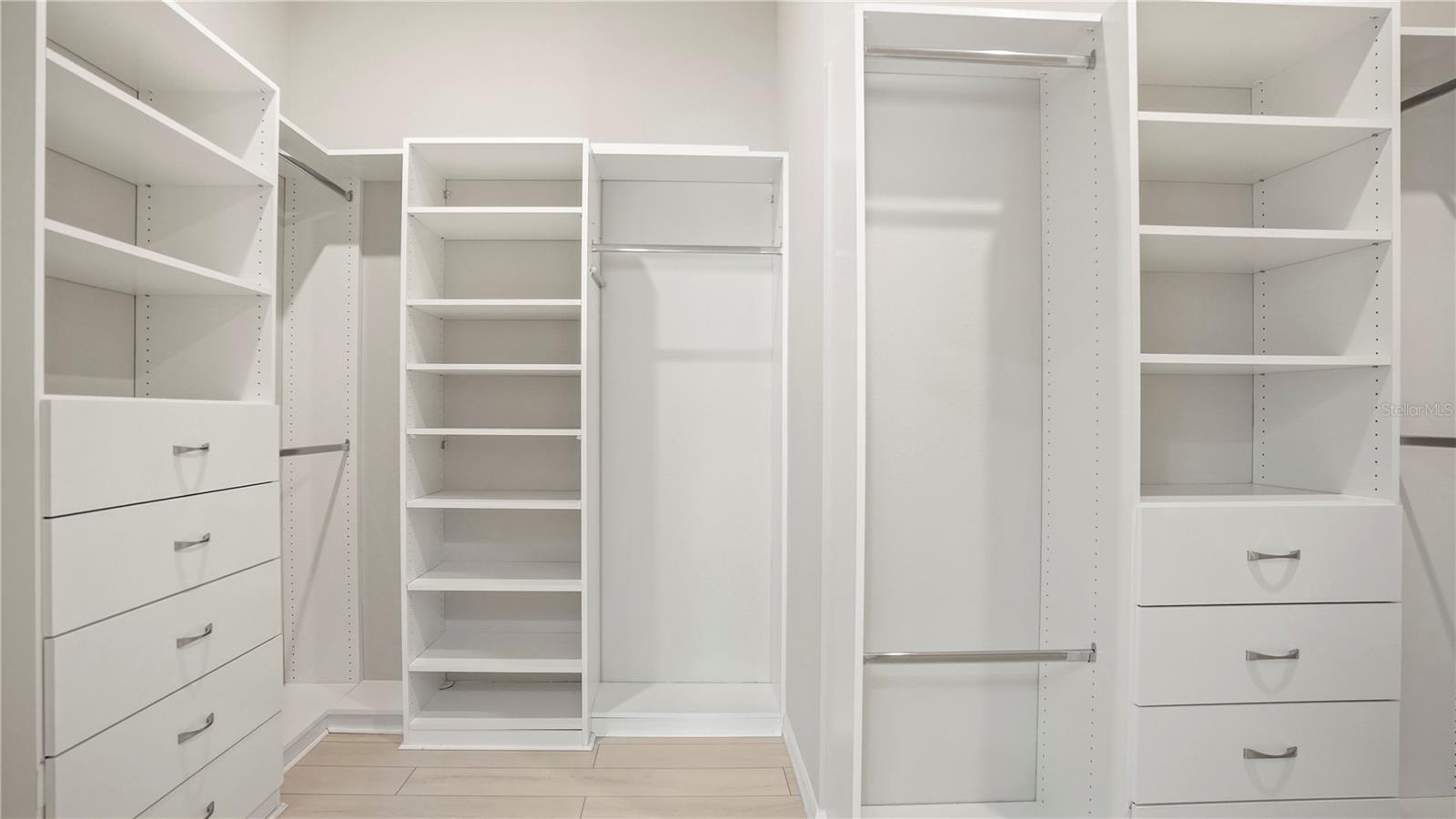 HILLSIDE/WEKIVA - Residential