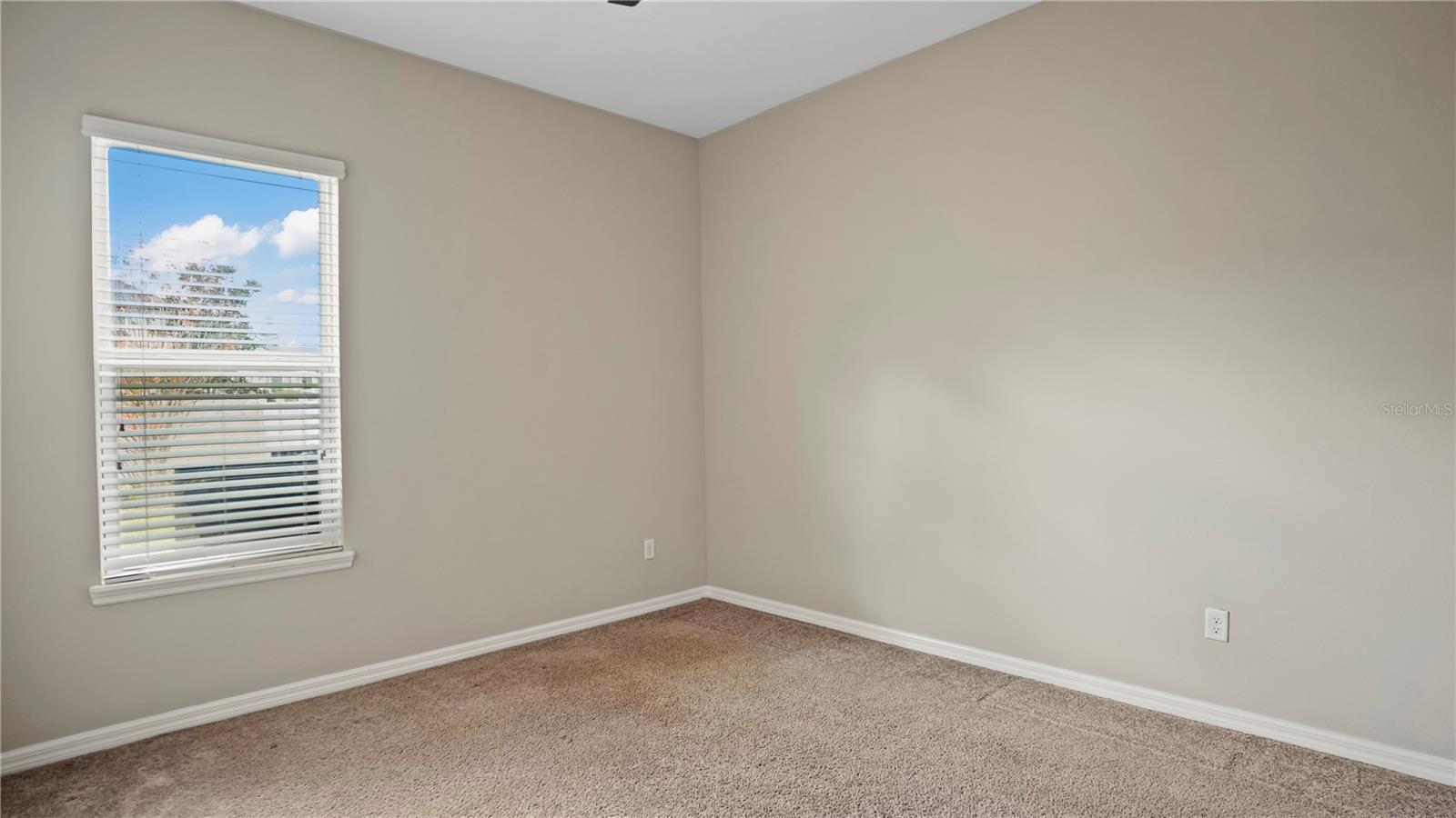 HILLSIDE/WEKIVA - Residential