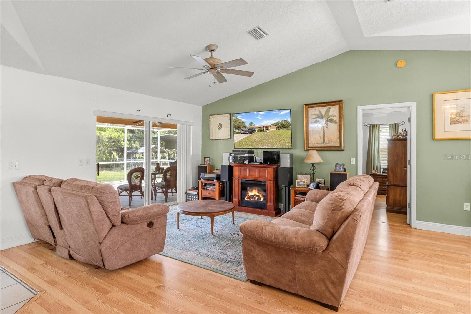 1805 S OVERVIEW DRIVE