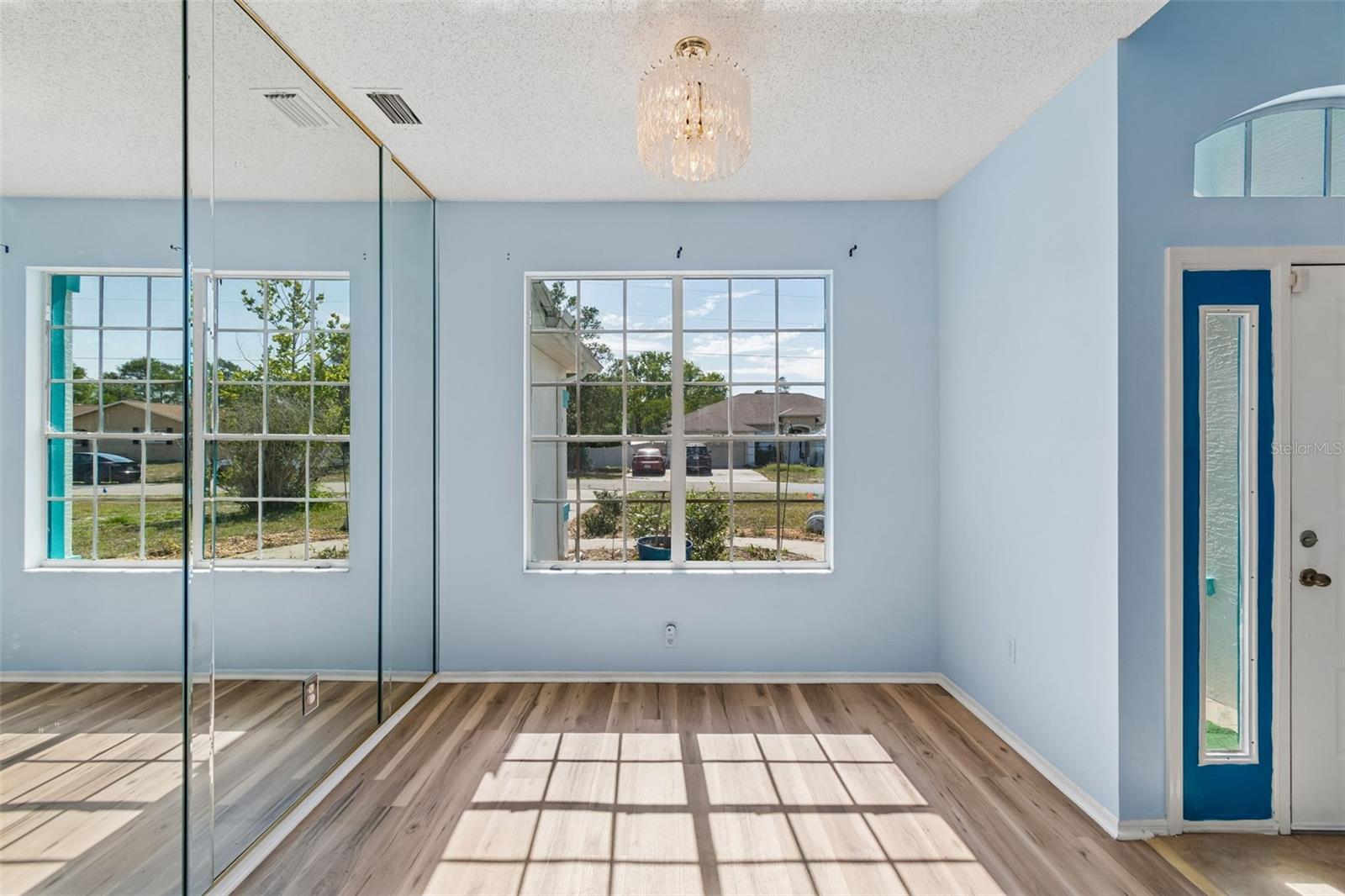 SPRING HILL - Residential