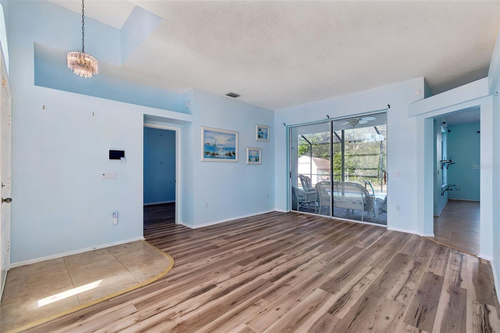 SPRING HILL - Residential