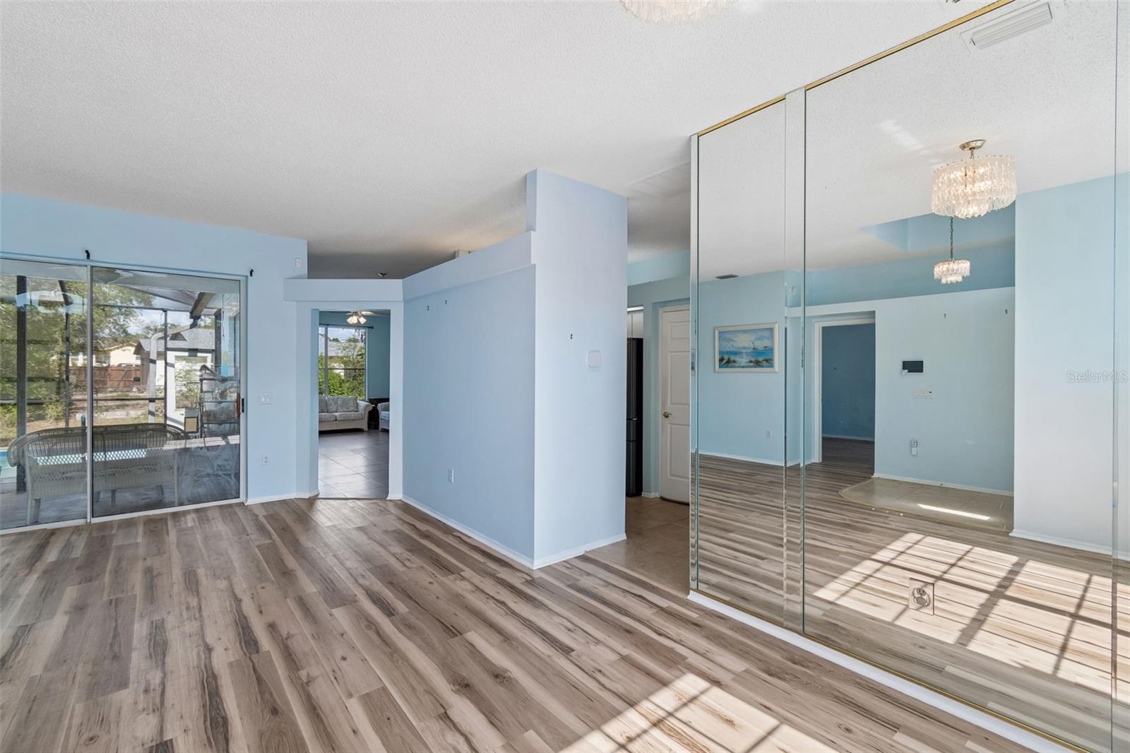 SPRING HILL - Residential