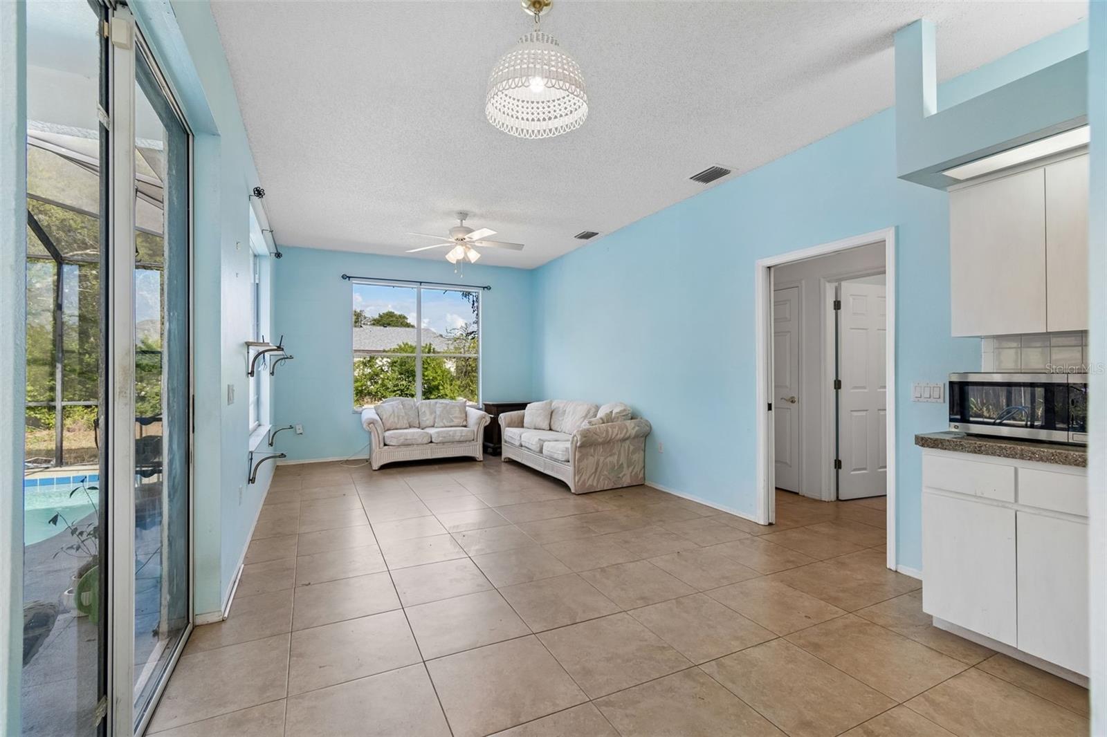 SPRING HILL - Residential