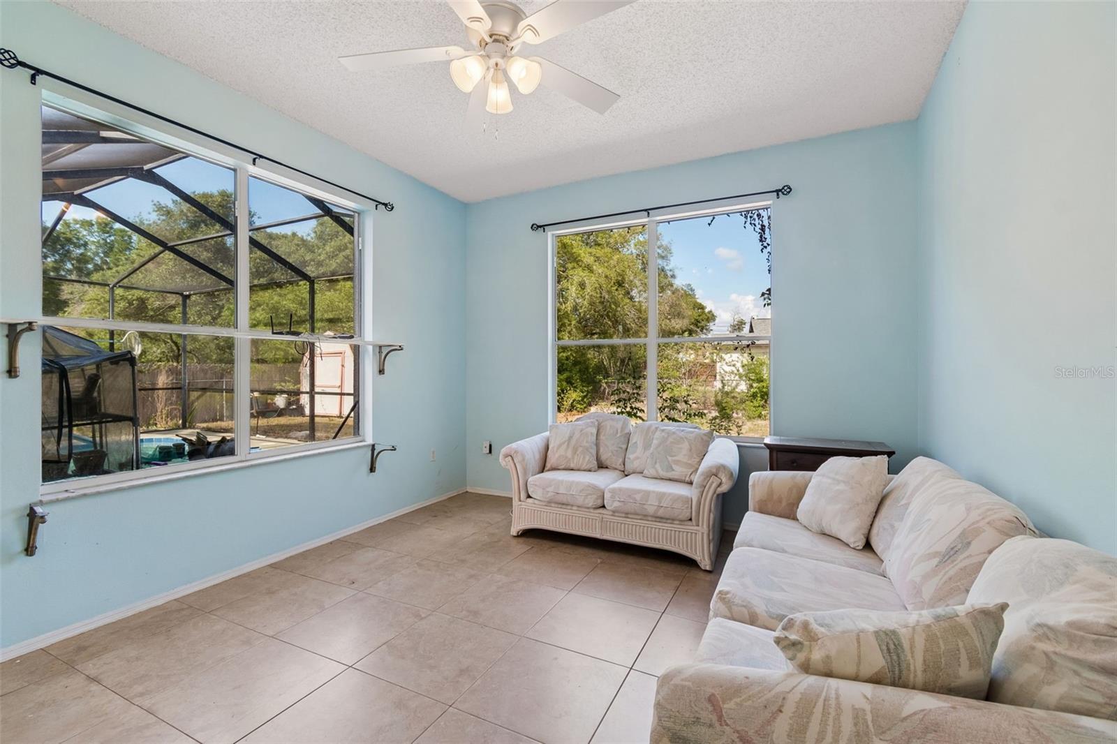 SPRING HILL - Residential