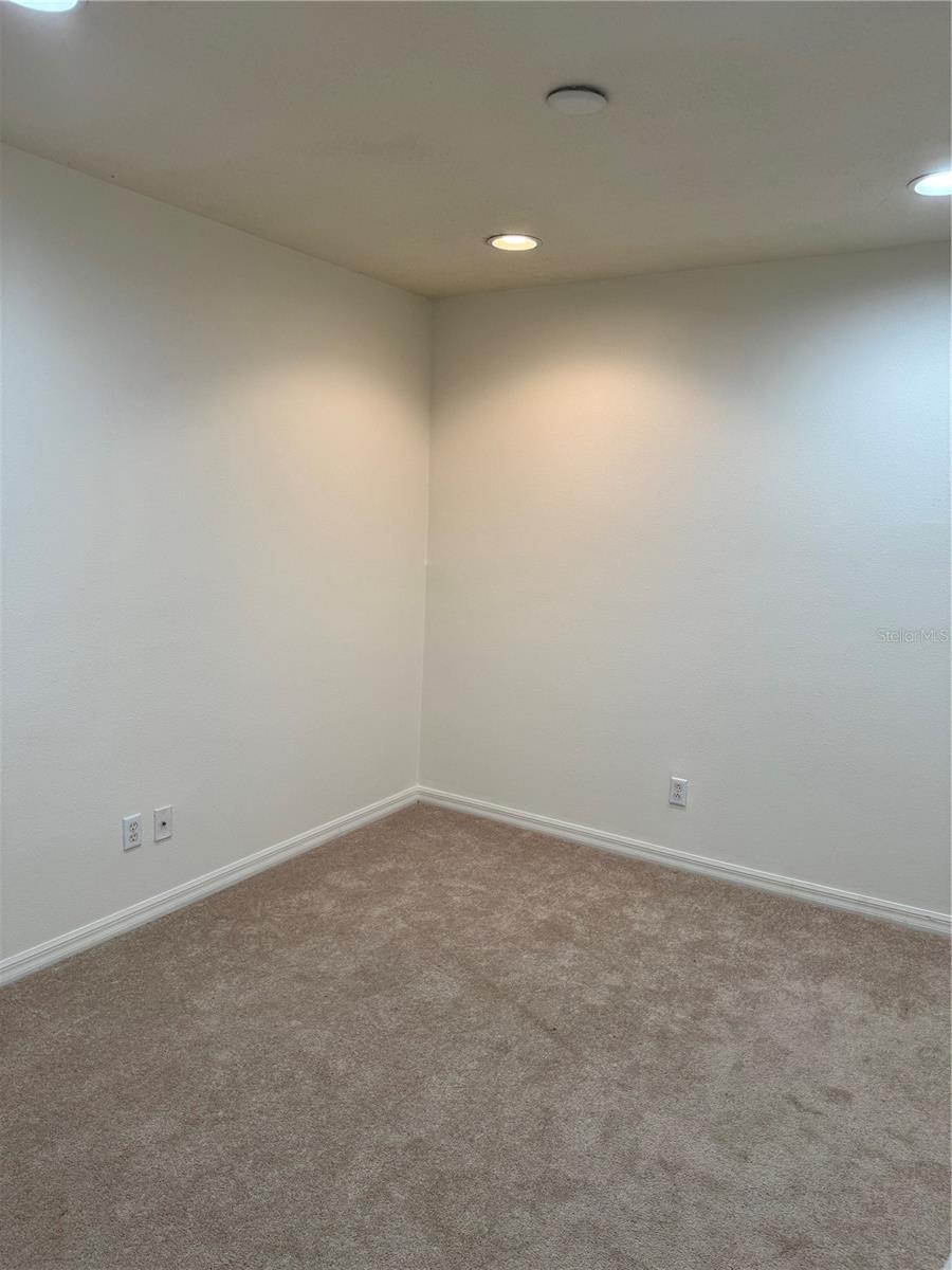THE TWNHMS AT LIGHTHOUSE COVE I - Residential Lease