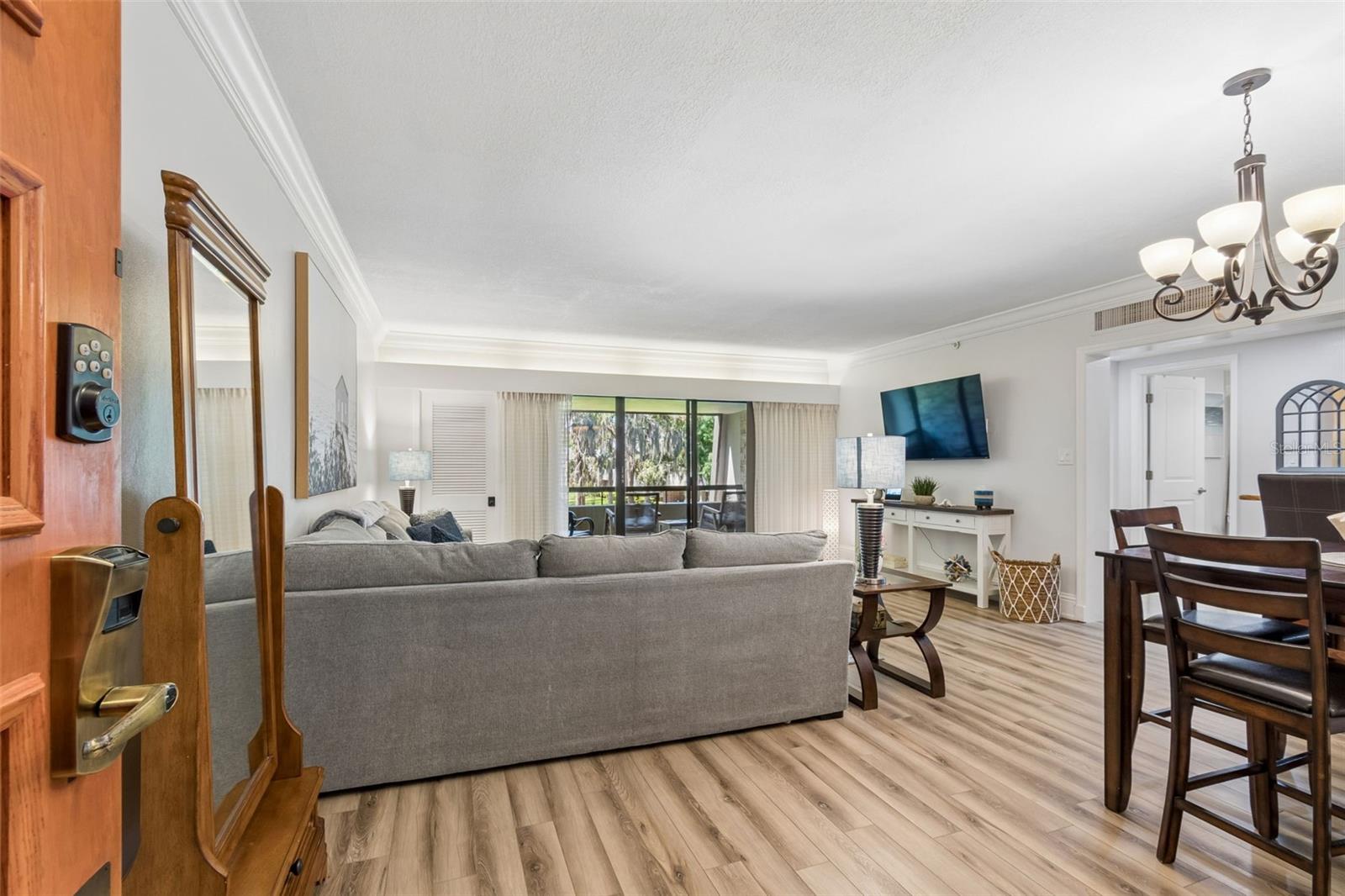 36750 US HIGHWAY 19 N 06207