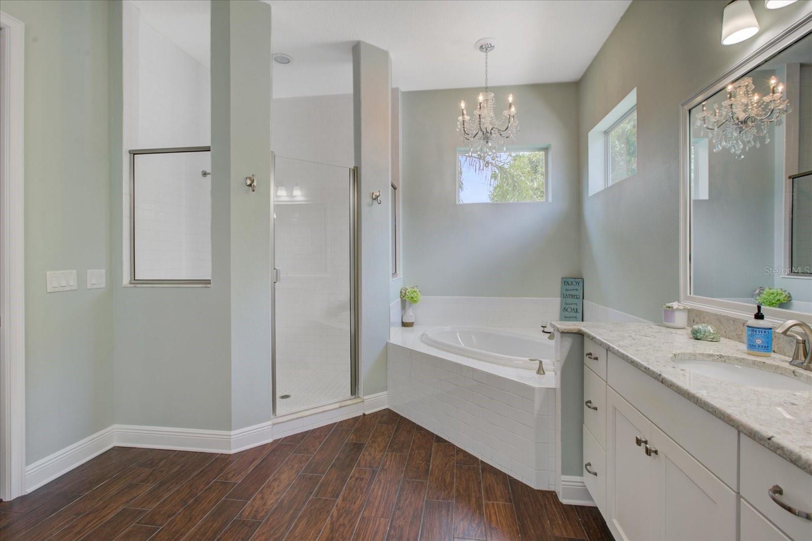 LYNWOOD - Residential Lease