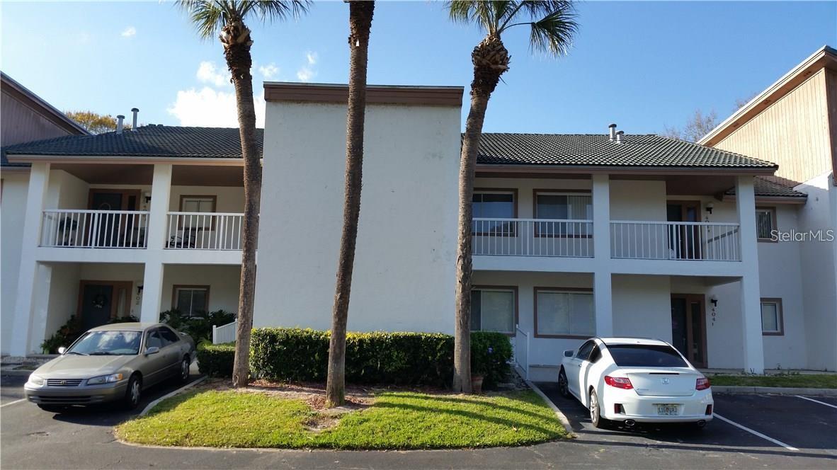 Priced to sell! Perfect for first time home buyer or investors. In a quiet neighborhood minutes from Polk State College and beautiful downtown Winter Haven, which offers many restaurants, shops and bars. This is an end unit delivering wonderful natural lighting. Also this community offers many amenities at a low HOA fee including the fishing dock, pool, tennis courts and clubhouse. Don't miss the opportunity to make this your next home or add it to your investment profile.