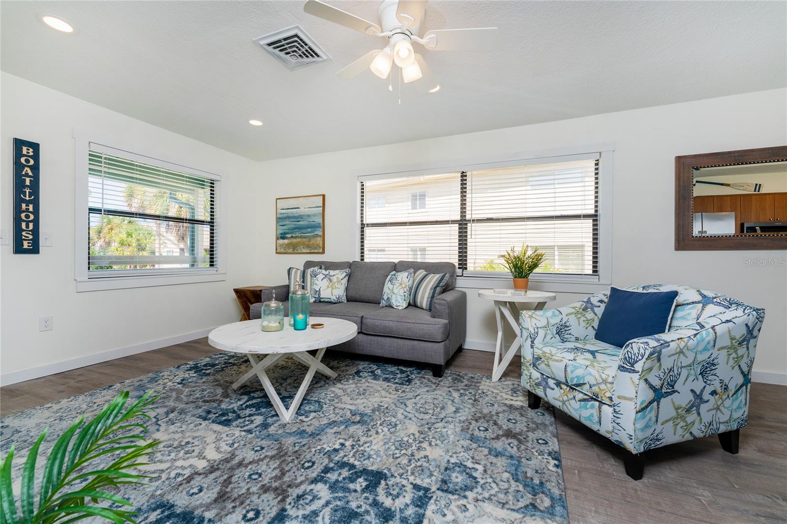 PALM BAY - Residential Income