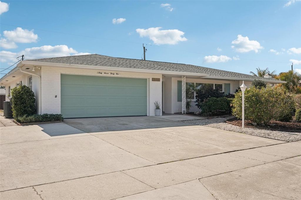 Photo of 6735 Keystone Drive, Sarasota, FL 34231 (MLS # TB8475997)