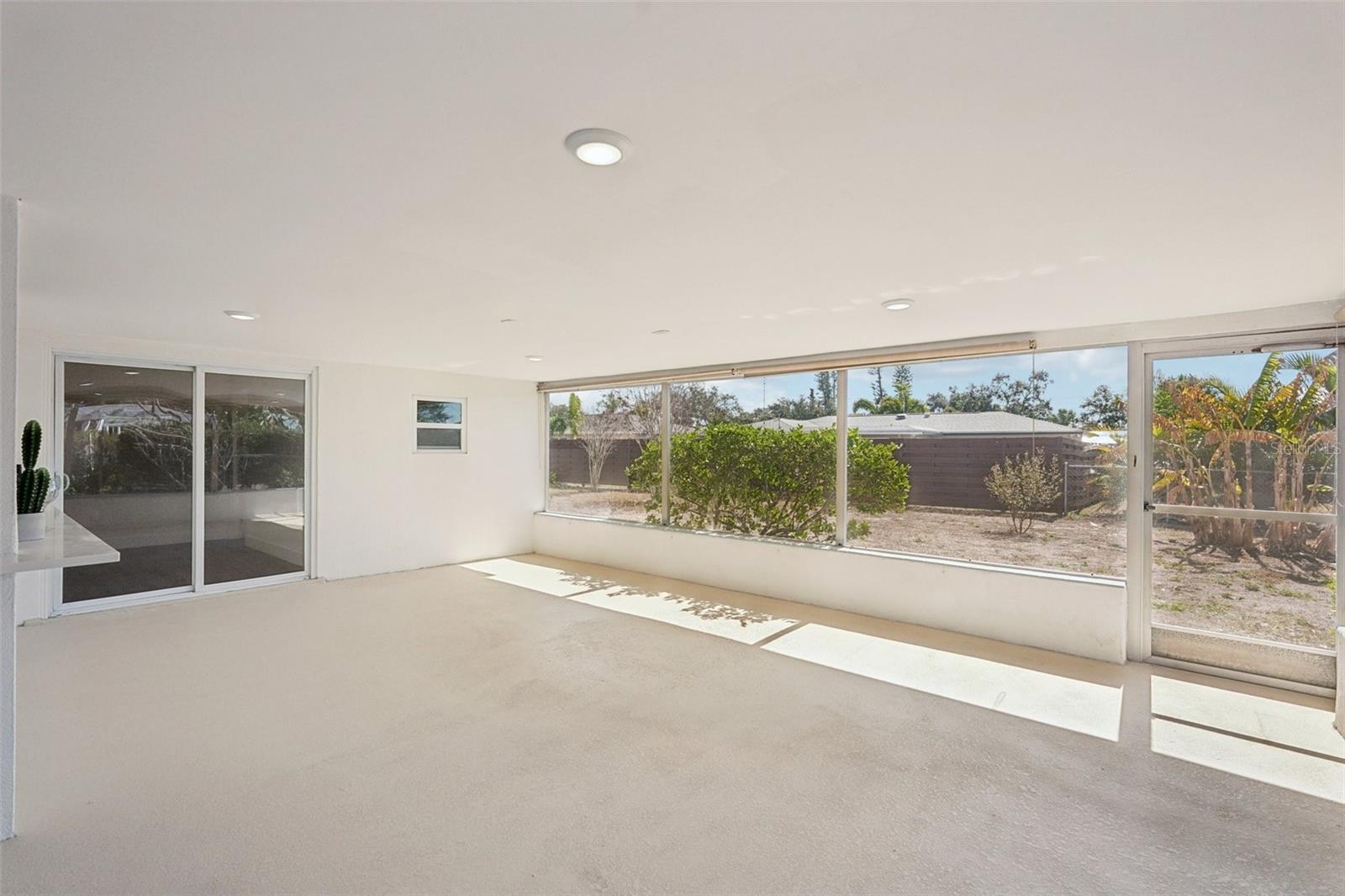 GULF GATE - Residential