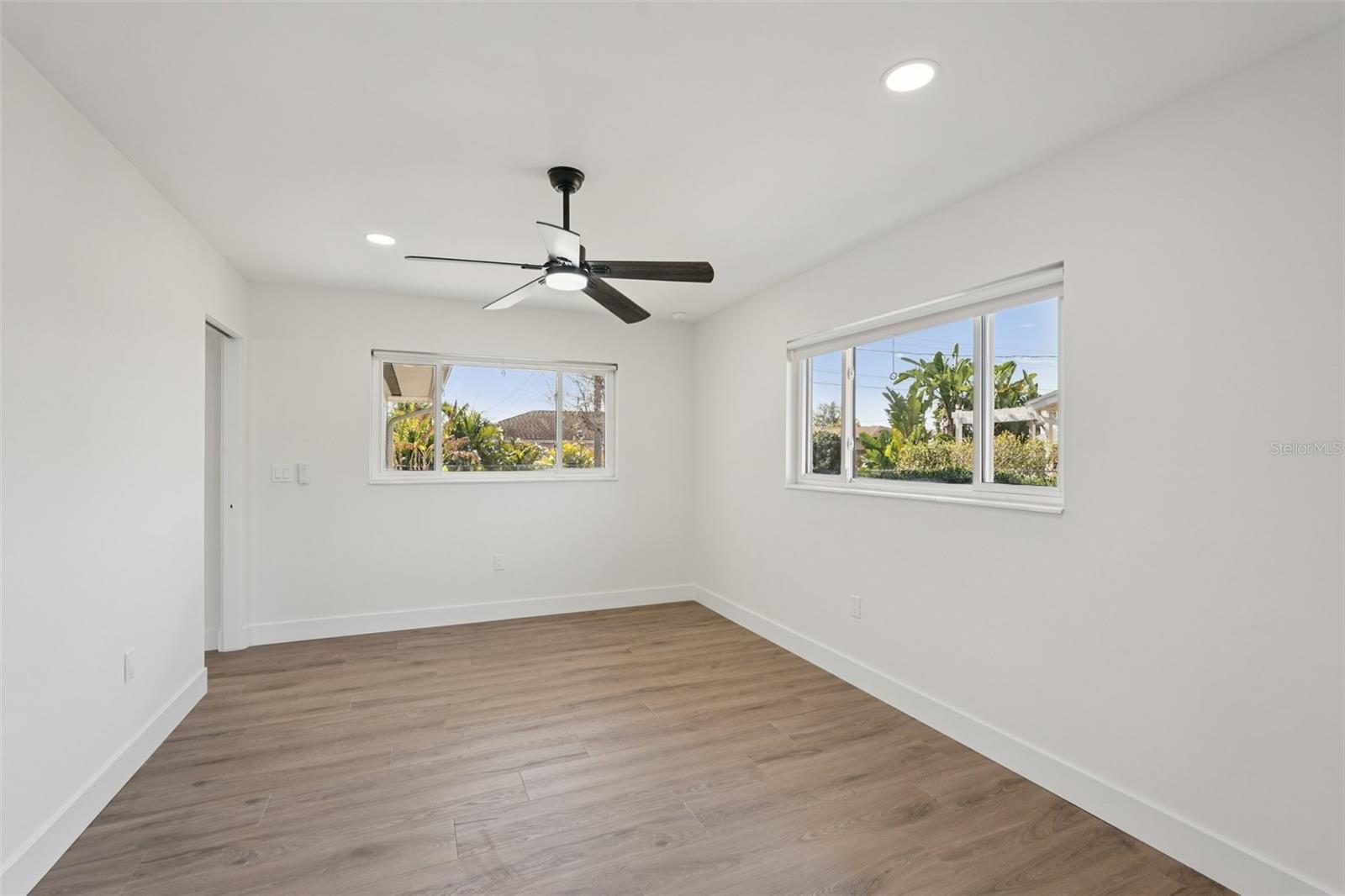 GULF GATE - Residential