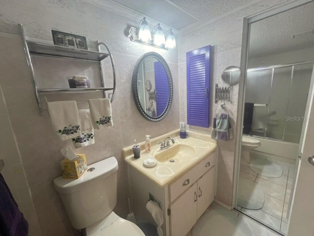 HOLIDAY LAKE VILLAS CONDO - Residential