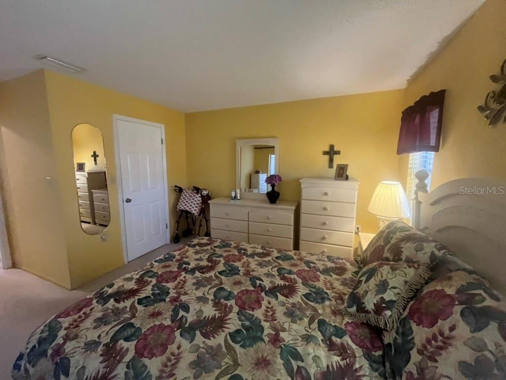 HOLIDAY LAKE VILLAS CONDO - Residential