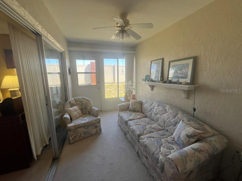 HOLIDAY LAKE VILLAS CONDO - Residential