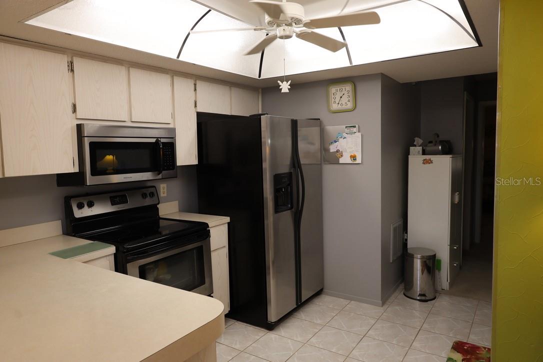 HOLIDAY LAKE VILLAS CONDO - Residential