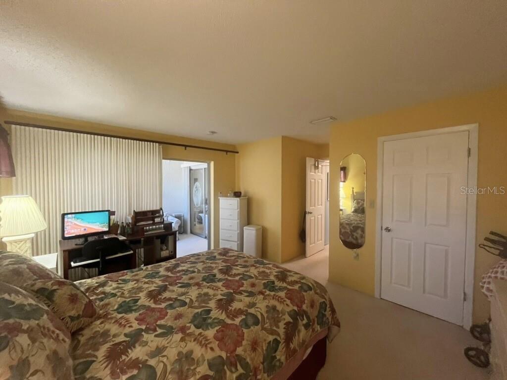HOLIDAY LAKE VILLAS CONDO - Residential
