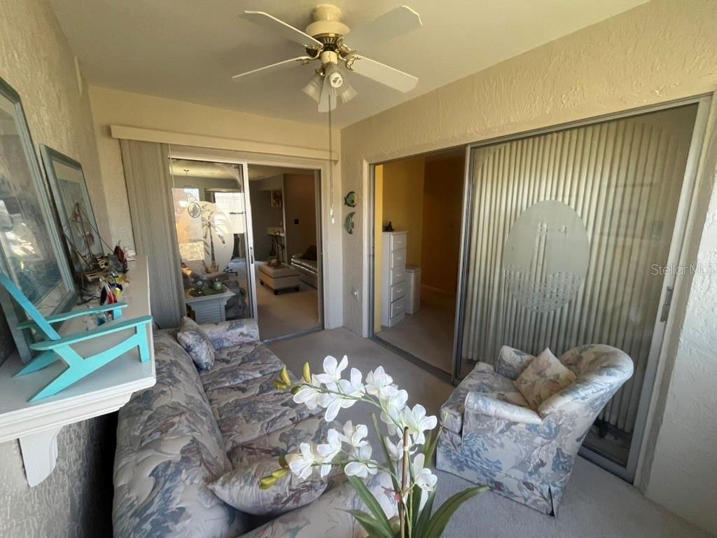 HOLIDAY LAKE VILLAS CONDO - Residential