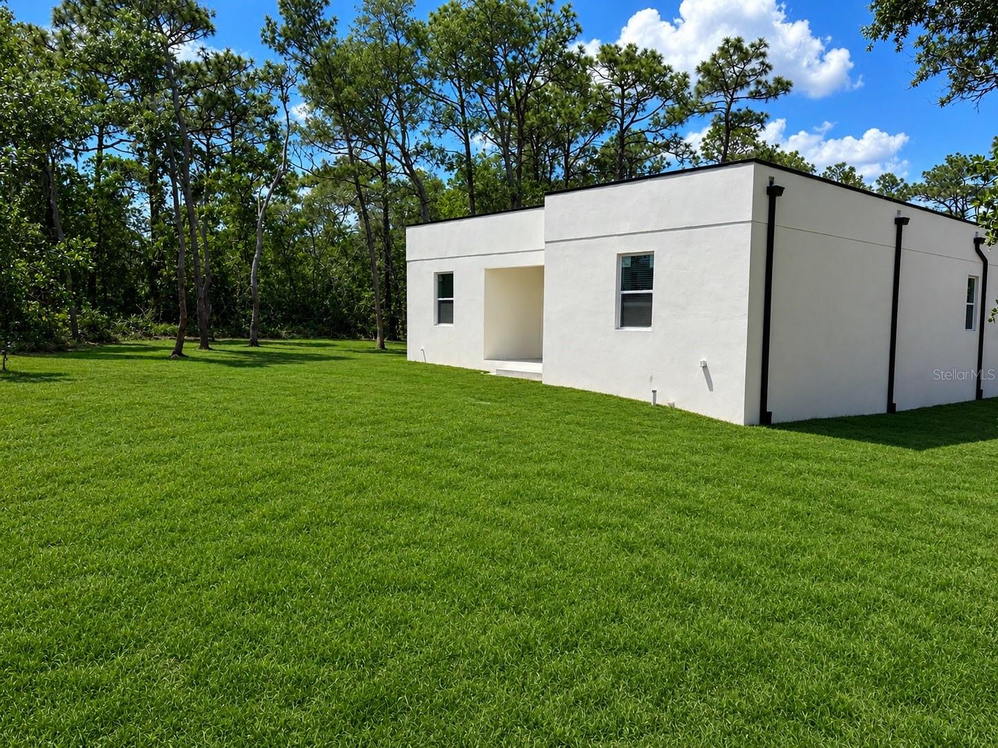 VOSS OAK LAKE ESTATE - Residential