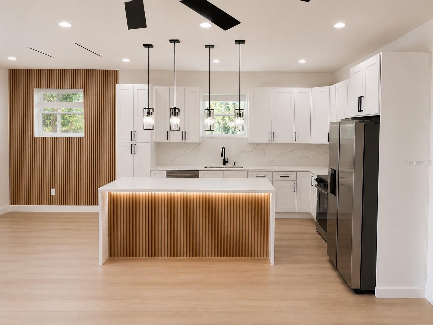 VOSS OAK LAKE ESTATE - Residential