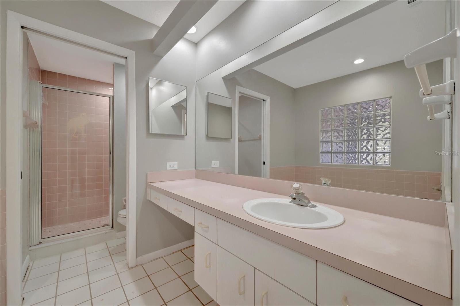 OVERLOOK - Residential