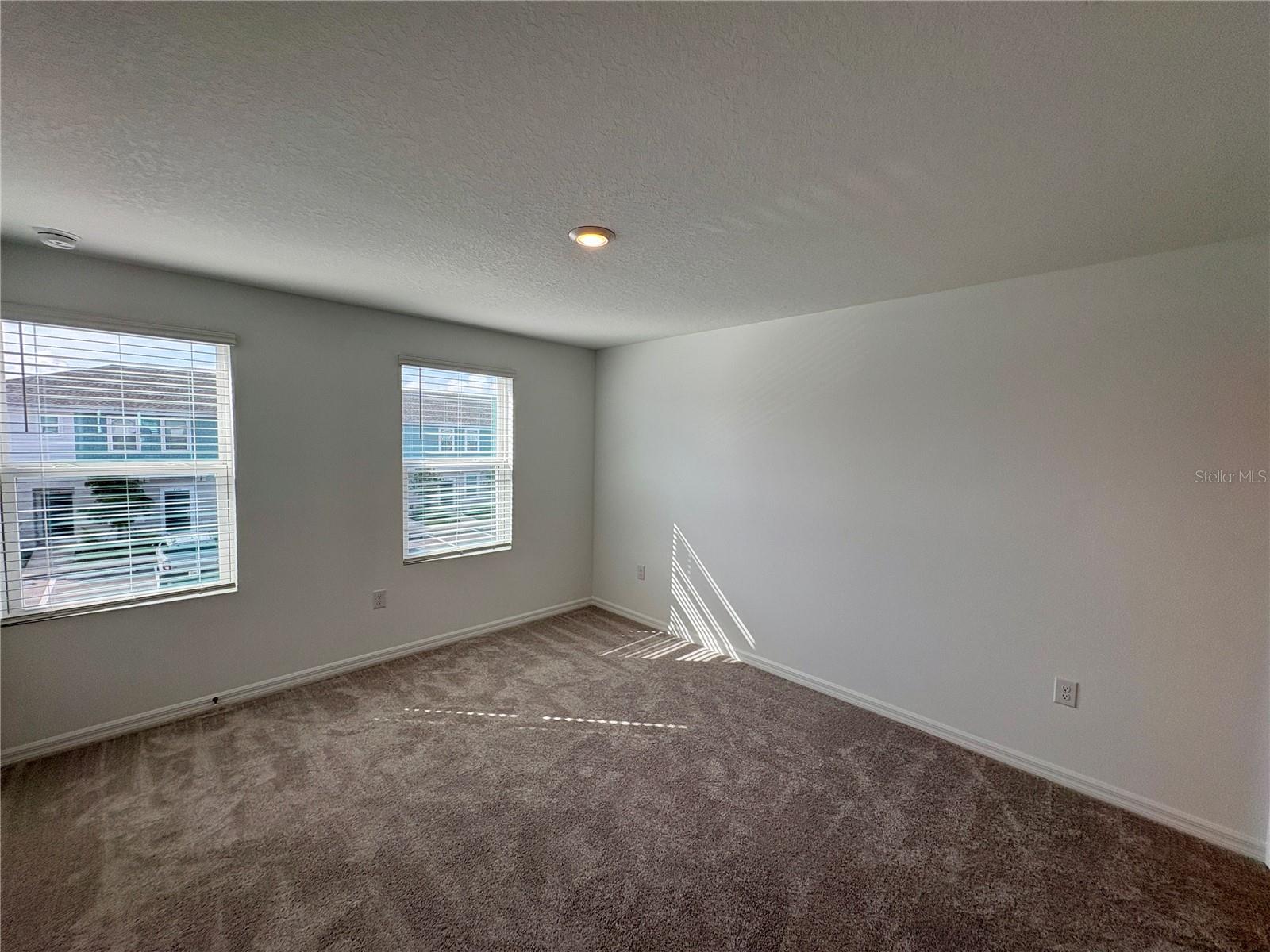 TOWNHOMES AT SKYE RANCH - Residential Lease