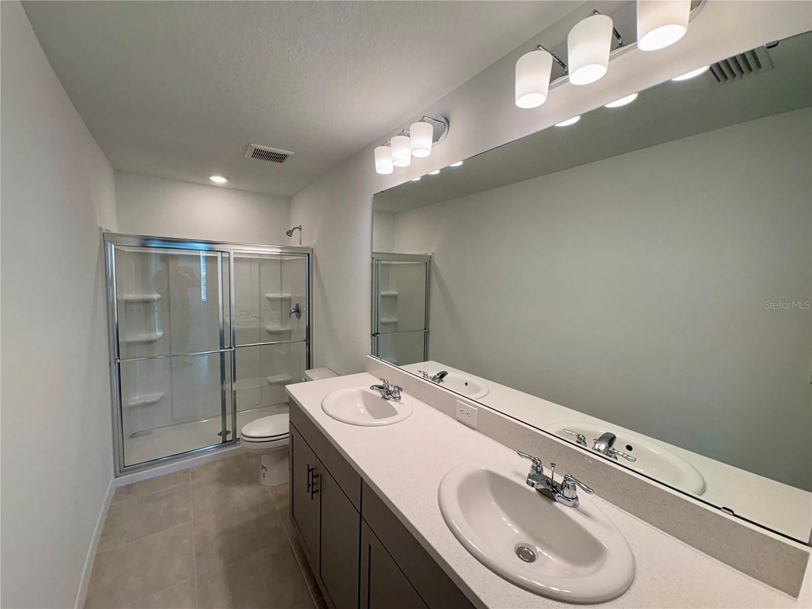 TOWNHOMES AT SKYE RANCH - Residential Lease