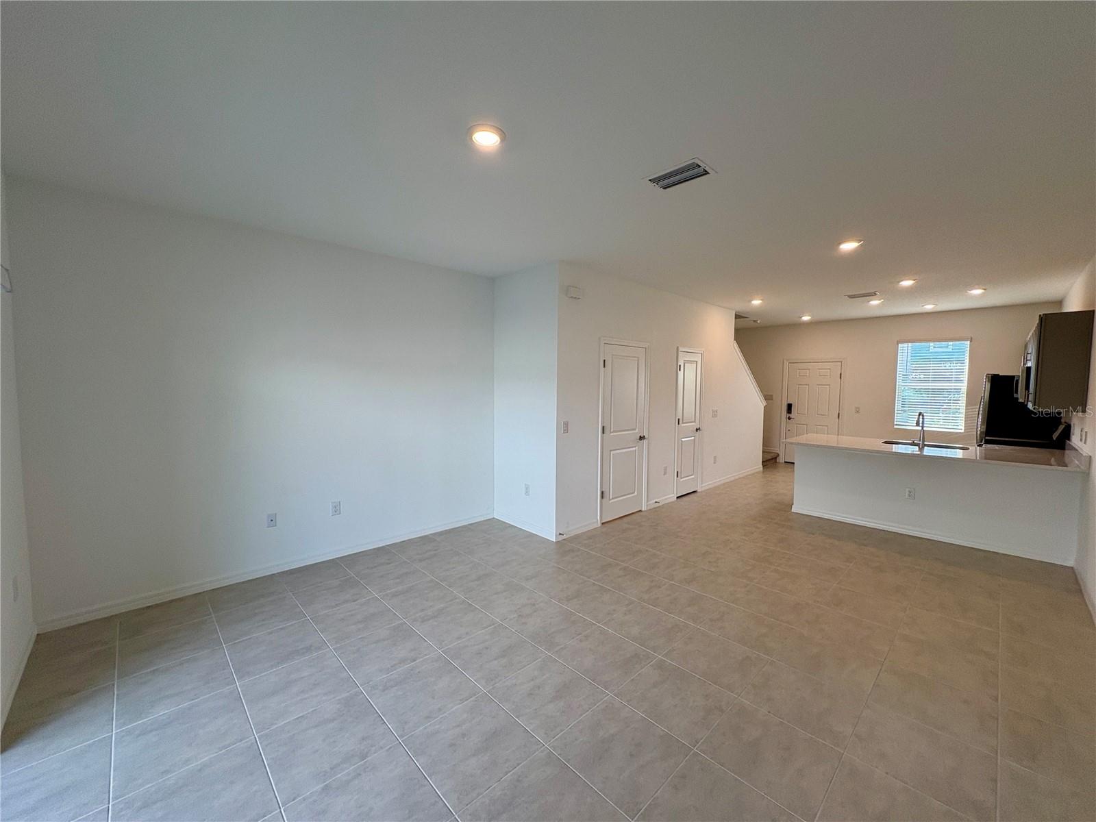 TOWNHOMES AT SKYE RANCH - Residential Lease